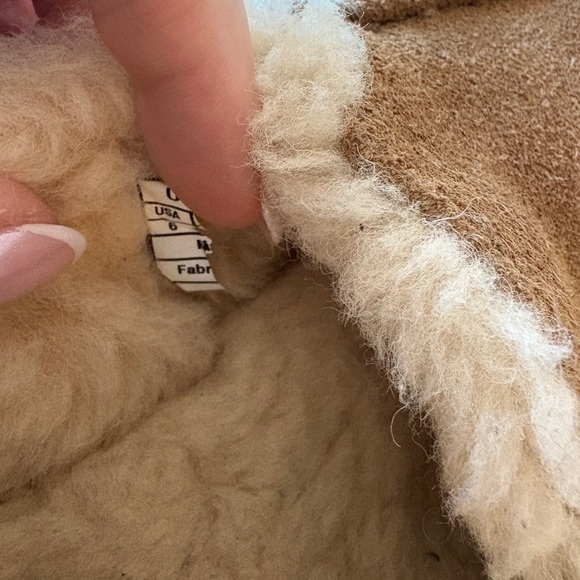 UGG Ascot Men's Suede Moccasin Slippers - Tan size 6 - Picture 8 of 8